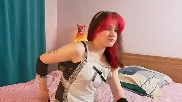 MauraSpurrier online show from 21, 10, 2025