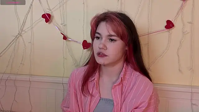 MauraSpurrier online show from 5, 11, 2025