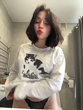 YourLittleDevil online show from 25, 4, 2026