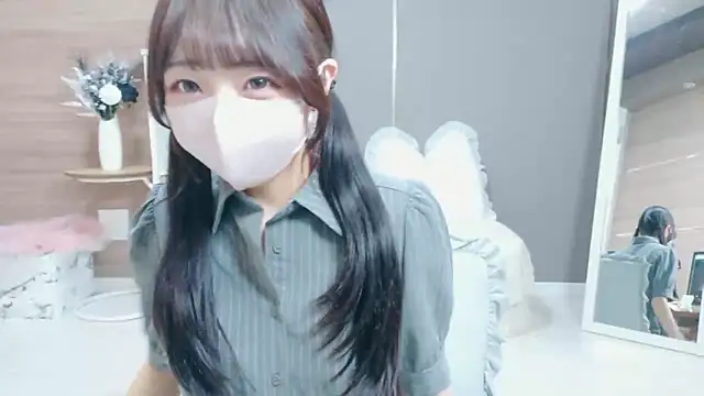 Snapshot of Mashiro-chan chatting on 5, 10, 2025 Mashiro-chan online show from 5, 10, 2025