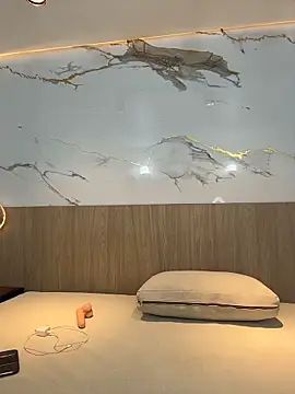 emily browne online show from 17, 12, 2025