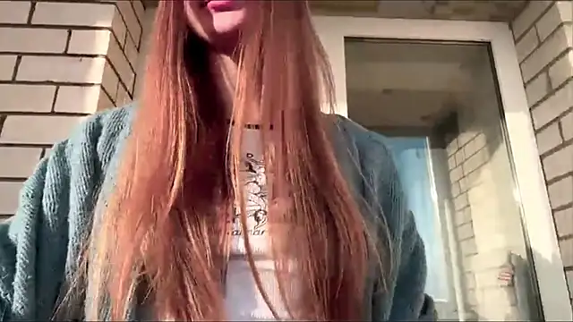 Snapshot of SweetJinny88 chatting on 14, 12, 2025 SweetJinny88 online show from 14, 12, 2025