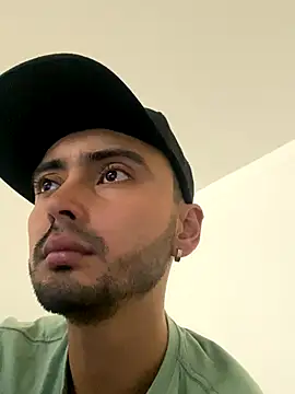 cristopher wallacee online show from 13, 10, 2025