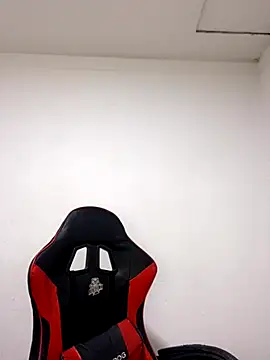 cristopher wallacee online show from 24, 11, 2025