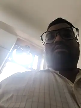 vinay smalldick online show from 13, 7, 2026