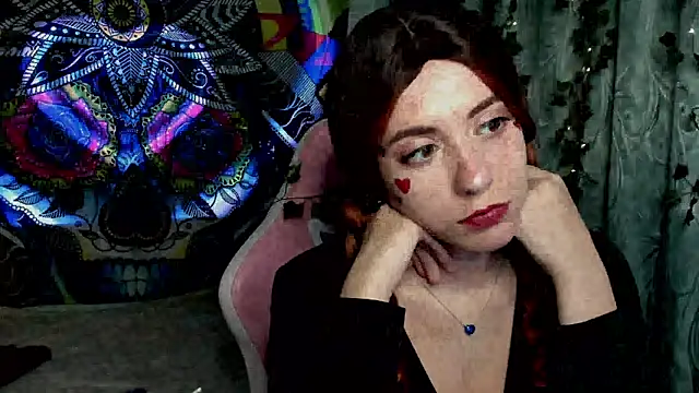 Snapshot of mona_fly chatting on 19, 10, 2025 mona fly online show from 19, 10, 2025