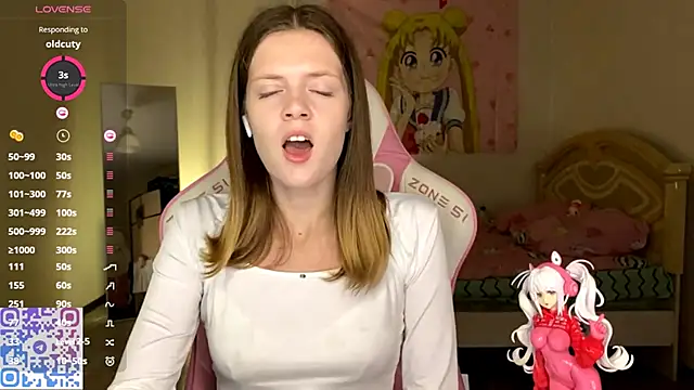 VibeQueenLucy online show from 21, 10, 2025