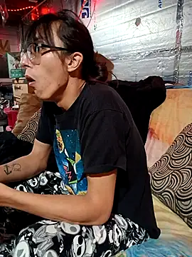 Snapshot of HeartlessHarleyQuinn325 chatting on 6, 10, 2025 HeartlessHarleyQuinn325 online show from 6, 10, 2025