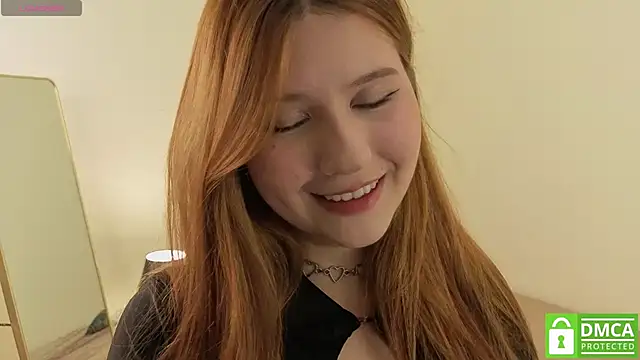 Snapshot of Becca_Robs chatting on 8, 10, 2025 Becca Robs online show from 8, 10, 2025
