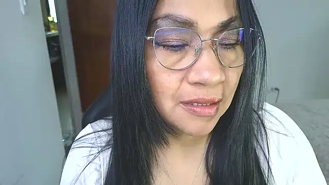 LissafeetHott online show from 5, 12, 2025