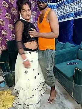 sexy-couple77 online show from 28, 9, 2025