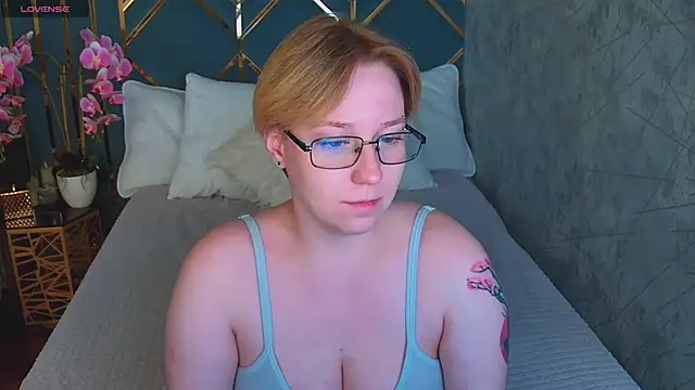 Snapshot of AlexandraGreen chatting on 31, 5, 2026 AlexandraGreen online show from 31, 5, 2026