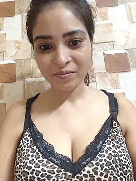 QUEEN-ADITI online show from 3, 10, 2025
