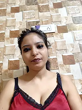Snapshot of QUEEN-ADITI chatting on 29, 11, 2025 QUEEN-ADITI online show from 29, 11, 2025