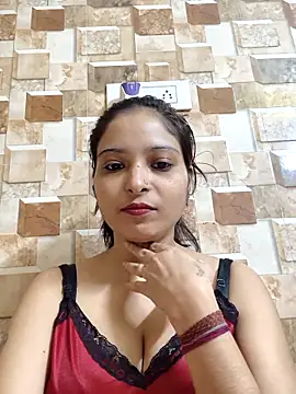 Snapshot of QUEEN-ADITI chatting on 4, 12, 2025 QUEEN-ADITI online show from 4, 12, 2025