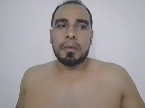 Camilo210520 online show from 4, 8, 2026