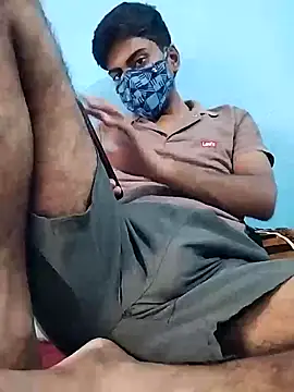 Snapshot of YourTarzan chatting on 16, 9, 2025 YourTarzan online show from 16, 9, 2025