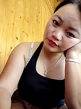 Snapshot of lusy-000 chatting on 13, 10, 2025 lusy-000 online show from 13, 10, 2025