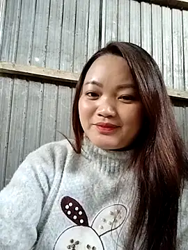 Snapshot of lusy-000 chatting on 4, 11, 2025 lusy-000 online show from 4, 11, 2025