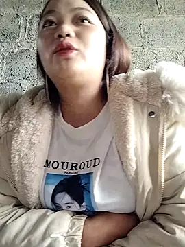 Snapshot of lusy-000 chatting on 5, 11, 2025 lusy-000 online show from 5, 11, 2025