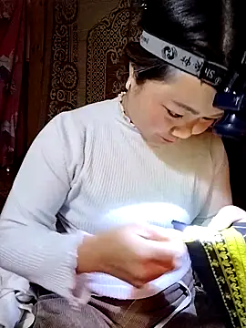 Snapshot of lusy-000 chatting on 28, 11, 2025 lusy-000 online show from 28, 11, 2025