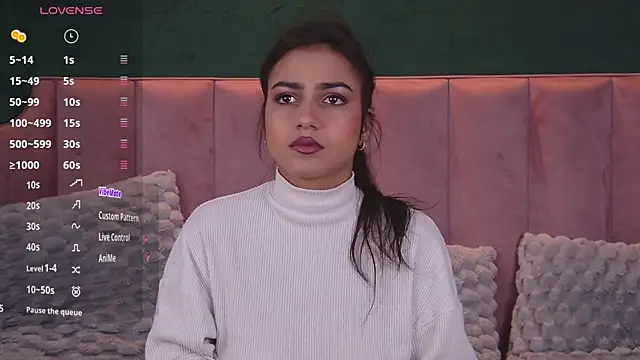 Snapshot of VanessaOlive chatting on 28, 9, 2025 VanessaOlive online show from 28, 9, 2025