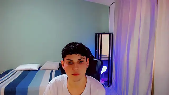 dilan hott  online show from 12, 9, 2025