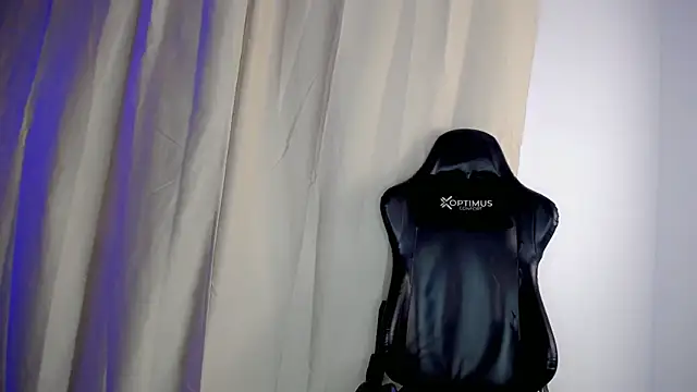 dilan hott  online show from 25, 10, 2025