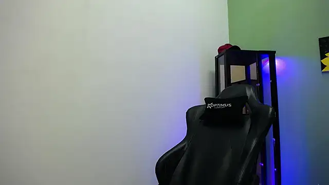 dilan hott  online show from 14, 12, 2025