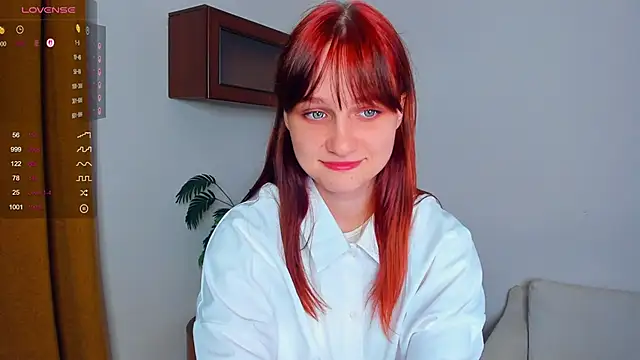 Snapshot of KatyKufel chatting on 23, 9, 2025 KatyKufel online show from 23, 9, 2025