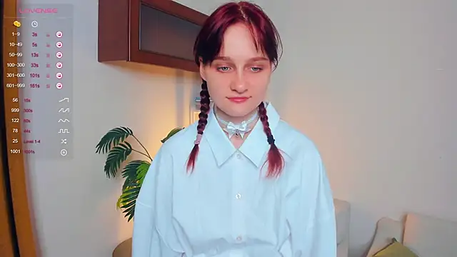 Snapshot of KatyKufel chatting on 3, 10, 2025 KatyKufel online show from 3, 10, 2025