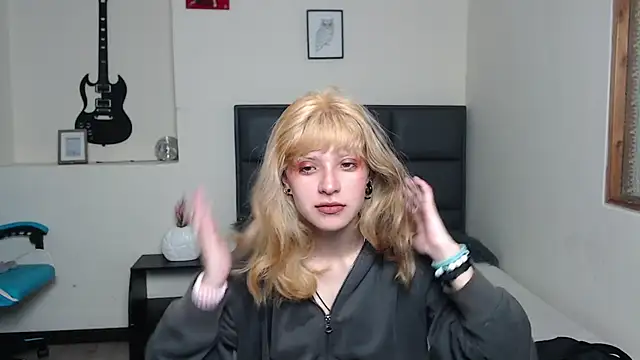 Amnesia  online show from 30, 10, 2025