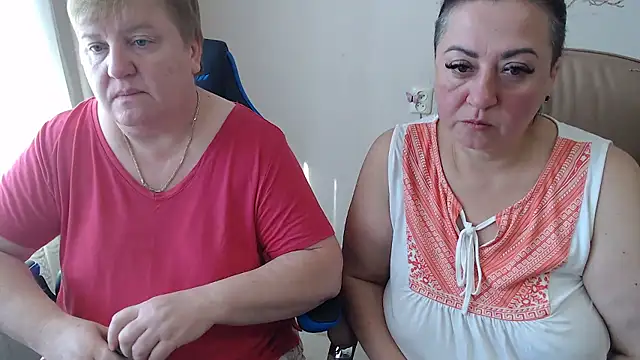 Snapshot of Bertie_Adeline chatting on 26, 9, 2025 Bertie Adeline online show from 26, 9, 2025