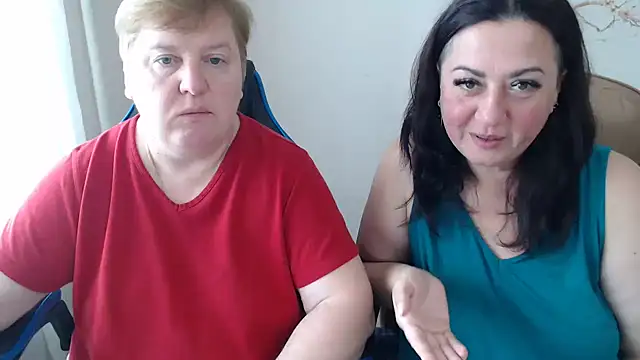 Snapshot of Bertie_Adeline chatting on 28, 9, 2025 Bertie Adeline online show from 28, 9, 2025
