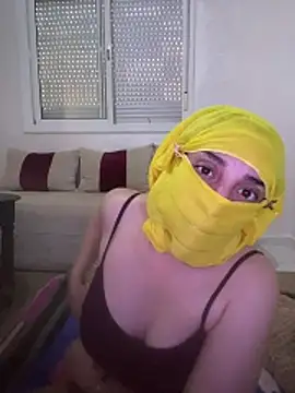 Snapshot of DIAMOUNDA chatting on 24, 5, 2026 DIAMOUNDA online show from 24, 5, 2026