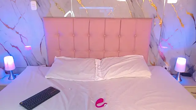 Red kytty6 online show from 11, 4, 2026