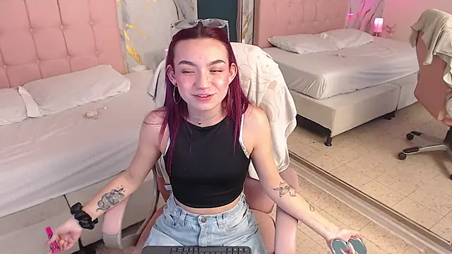Red kytty6 online show from 21, 5, 2026
