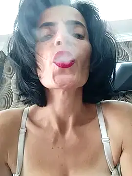 Snapshot of Gecenin_Kralicesi chatting on 23, 10, 2025 Gecenin Kralicesi online show from 23, 10, 2025