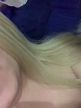 loiragoxtosinnha online show from 25, 10, 2025