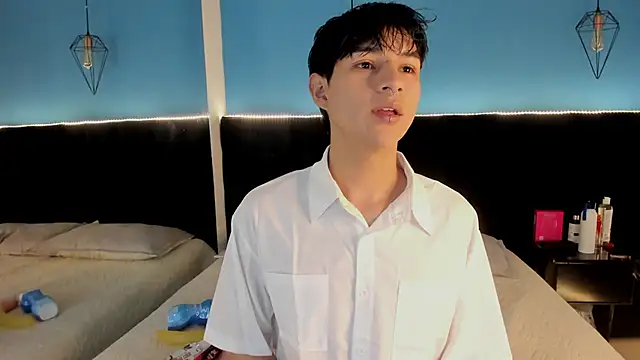 AleAurarashi online show from 15, 9, 2025