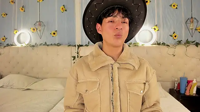 AleAurarashi online show from 14, 11, 2025