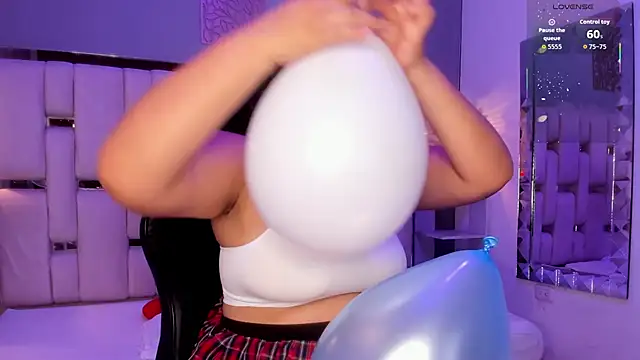 BBWCloe  online show from 21, 9, 2025