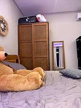 MissBinx online show from 22, 10, 2025