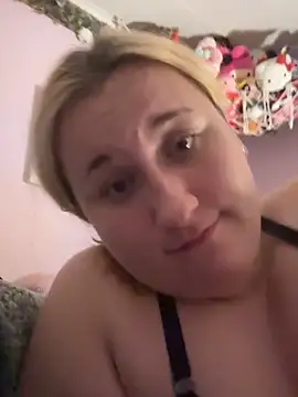 imawhorenslut19 online show from 13, 4, 2026