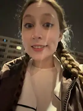 FroggyAnna online show from 31, 10, 2025