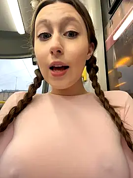 FroggyAnna online show from 5, 11, 2025