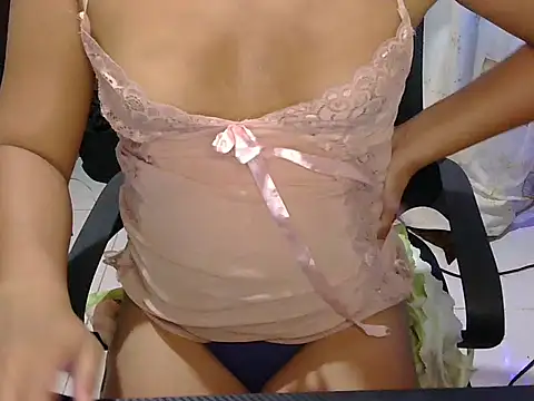 Snapshot of honeyLushess chatting on 27, 11, 2025 honeyLushess online show from 27, 11, 2025