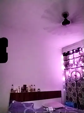 Sexy vernilla online show from 10, 4, 2026