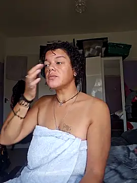 Snapshot of GoddessChantelle chatting on 29, 9, 2025 GoddessChantelle online show from 29, 9, 2025