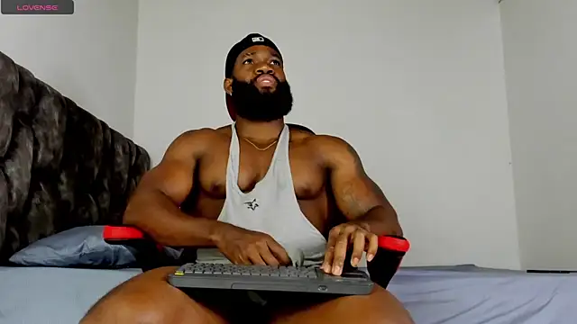 Snapshot of james_musclebbc chatting on 7, 5, 2026 james musclebbc online show from 7, 5, 2026